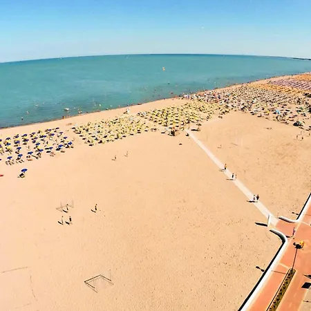 Cozy 1 Bedroom For 4 Guests In Rosolina Apartment Rosolina Mare