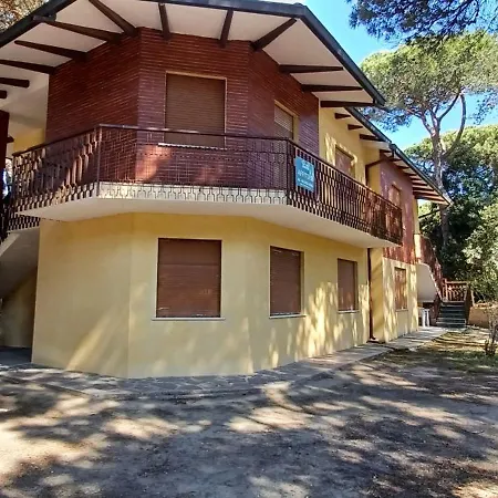 Cozy 1 Bedroom For 4 Guests In Rosolina Apartment Rosolina Mare