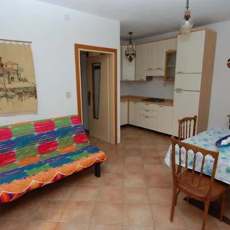 Cozy 1 Bedroom For 4 Guests In Rosolina Apartment Rosolina Mare
